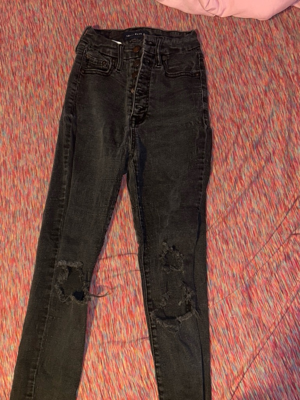 Aeropostale Black High-Rise Skinny Jeans with Knee Rips